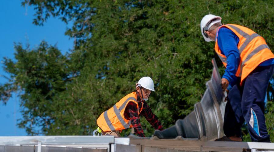 Professional residential roofers in Mansfield, IL
